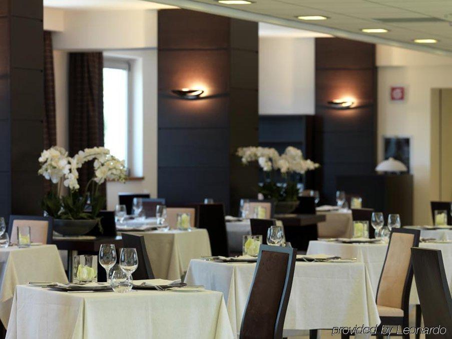 Holiday Inn Salerno-Cava De' Tirreni By Ihg Restaurante foto